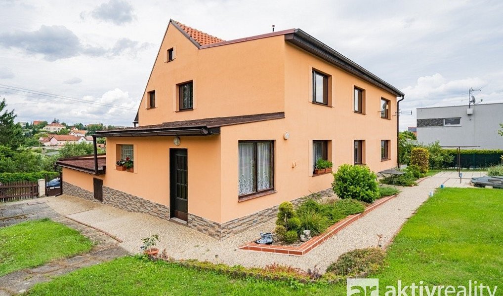 Prodej domu 225 m² s pozemkem 904 m², Vodochody – náhled fotky 24