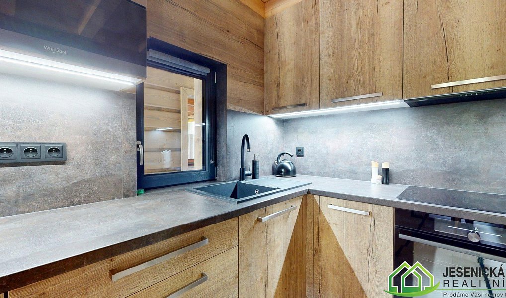 Prodej chaty/chalupy 249 m² s pozemkem 829 m², Staré Město – náhled fotky 9
