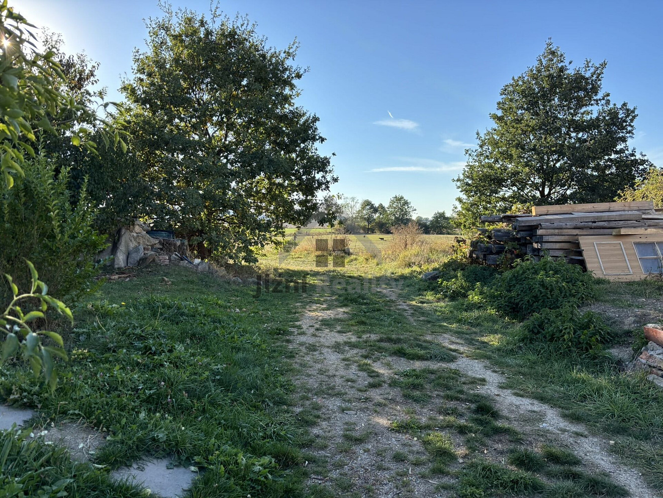Prodej stavebního pozemku 1 076 m² – fotografie 5