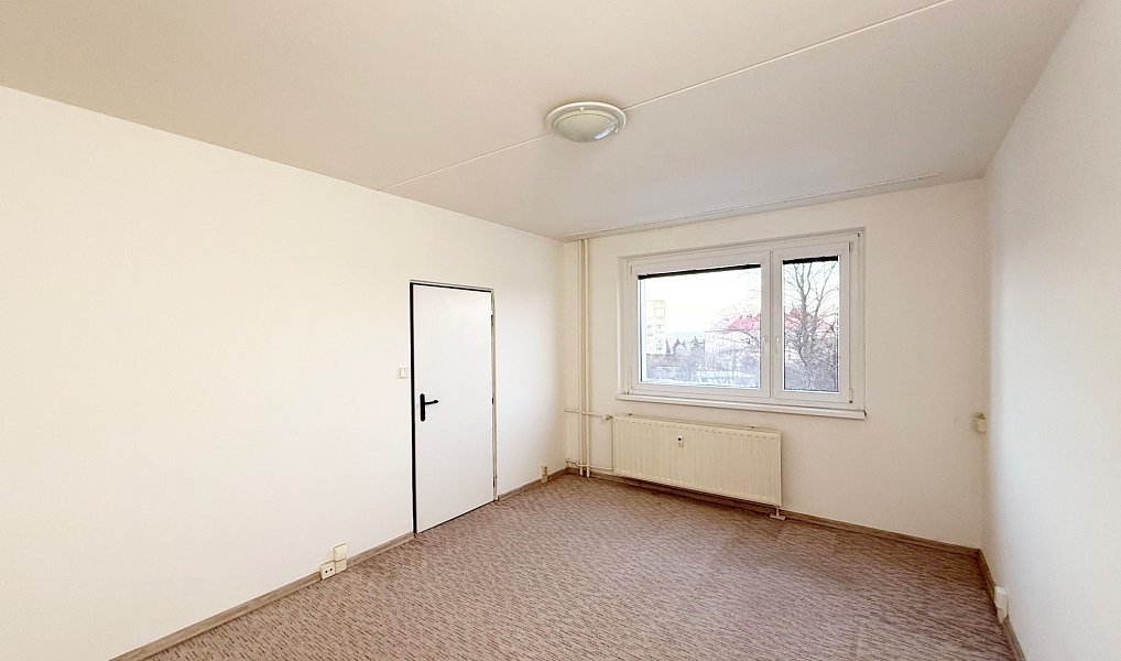 Pronájem bytu 1+1 35 m², Jirkov – náhled fotky 2