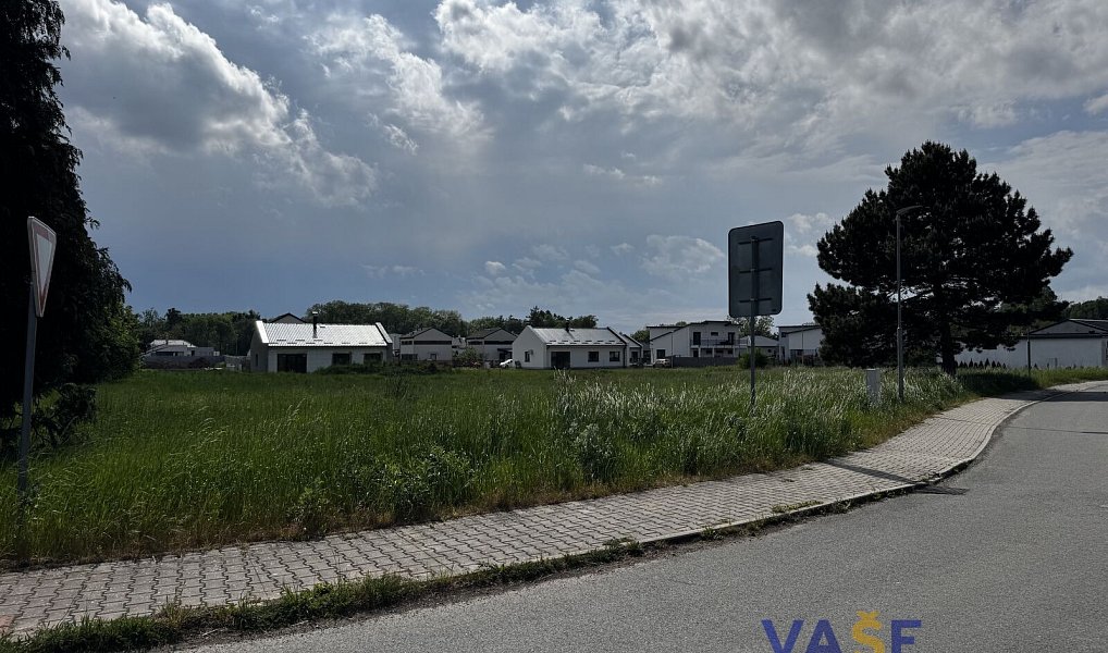 Prodej stavebního pozemku 566 m², Holešov – náhled fotky 8
