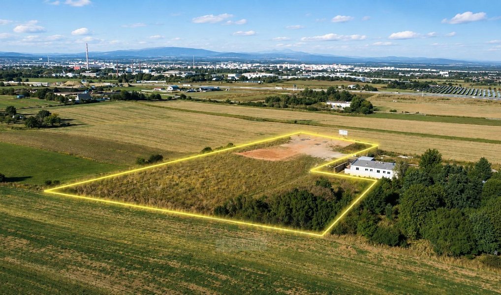 Prodej komerčního pozemku 11 525 m², Hůry – náhled fotky 5