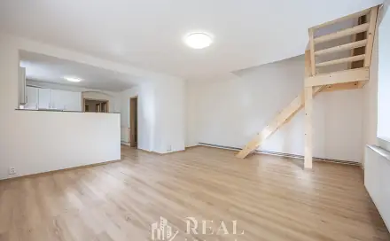 Prodej domu 85 m² s pozemkem 483 m², Chožov, okres Louny