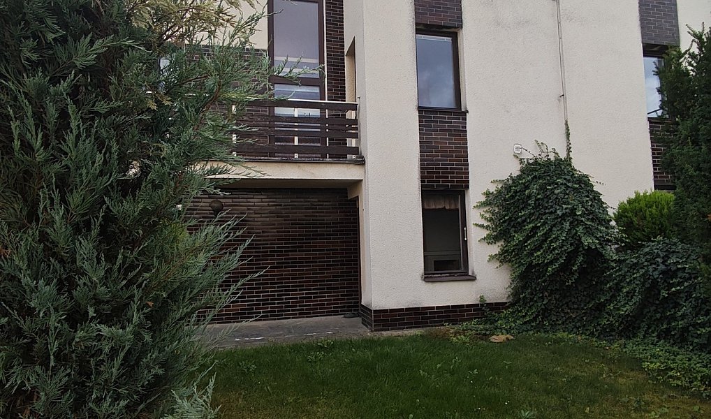 Pronájem domu 309 m² s pozemkem 152 m², Pardubice – náhled fotky 2