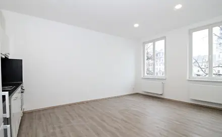 Pronájem bytu 1+kk 30 m², Masarykovo náměstí, Jihlava