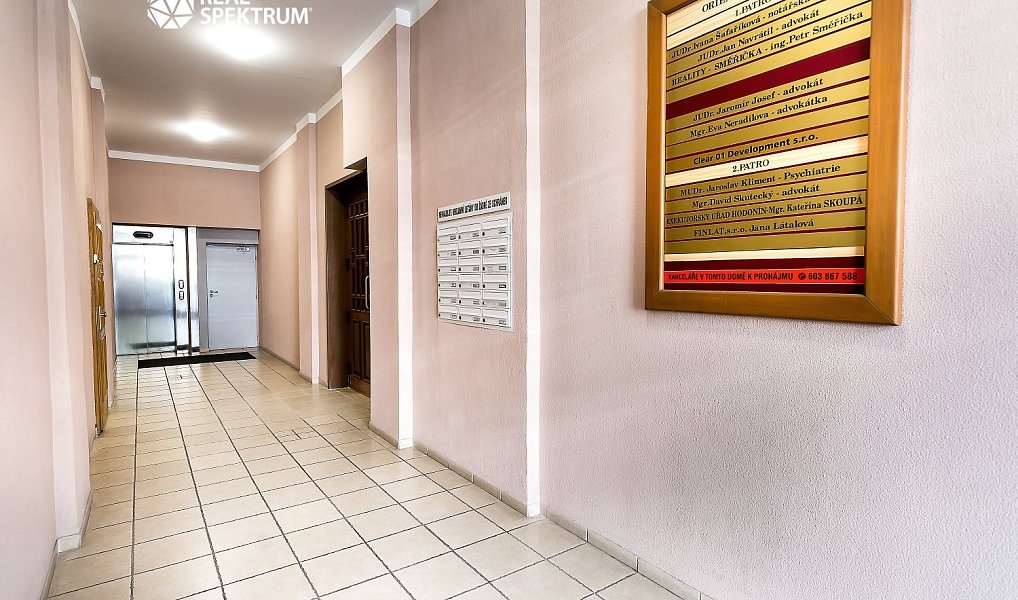 Prodej nájemního domu, činžáku 1 790 m², Hodonín – náhled fotky 7