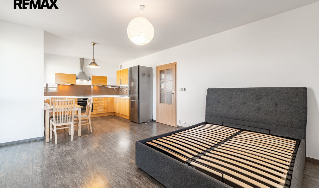 Pronájem bytu 2+kk 55 m², Šestajovice – náhled fotky 11