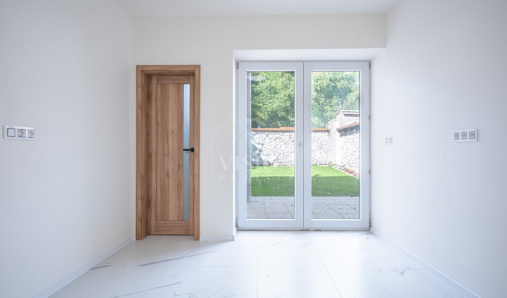 Prodej domu 230 m² s pozemkem 279 m², Slapy – náhled fotky 5