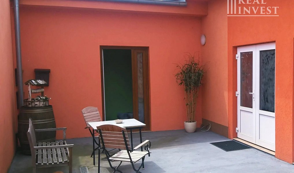 Prodej ubytovacího objektu 550 m², Mutěnice – náhled fotky 15