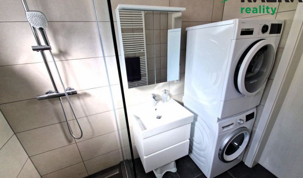 Prodej bytu 4+kk 84 m², Karlovy Vary – náhled fotky 11