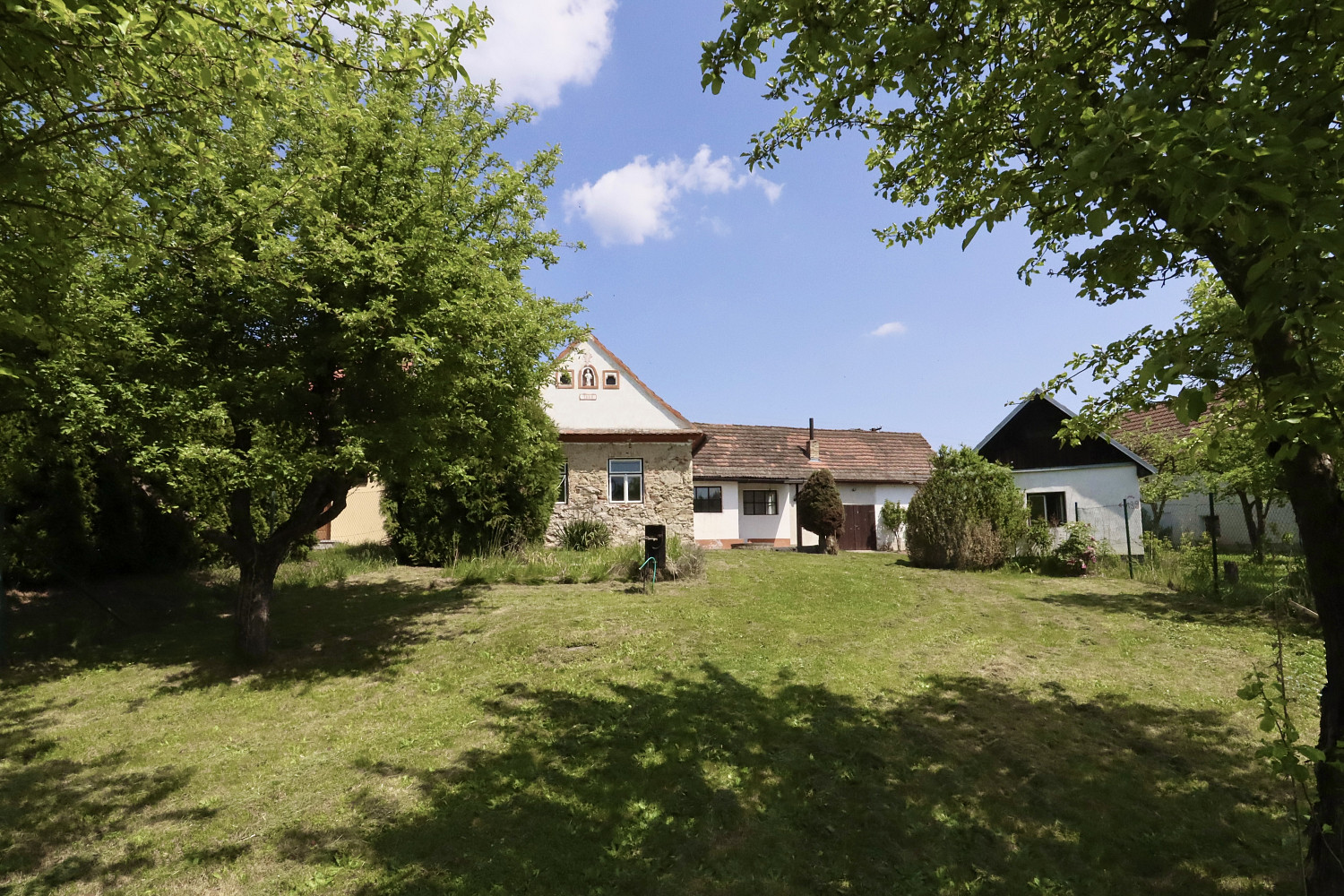Prodej domu 91 m² s pozemkem 1 217 m²