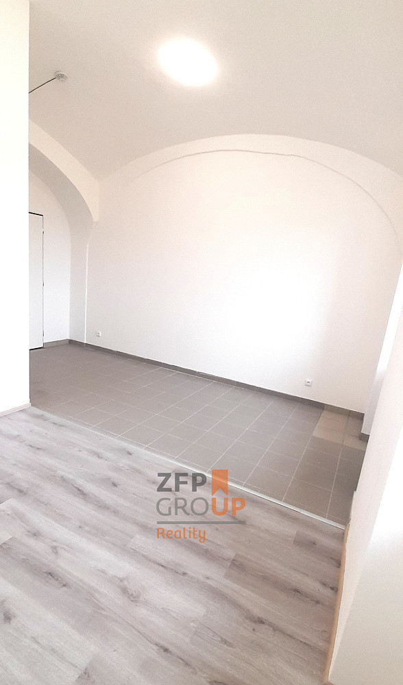 Pronájem kanceláře 19 m² – fotografie 2
