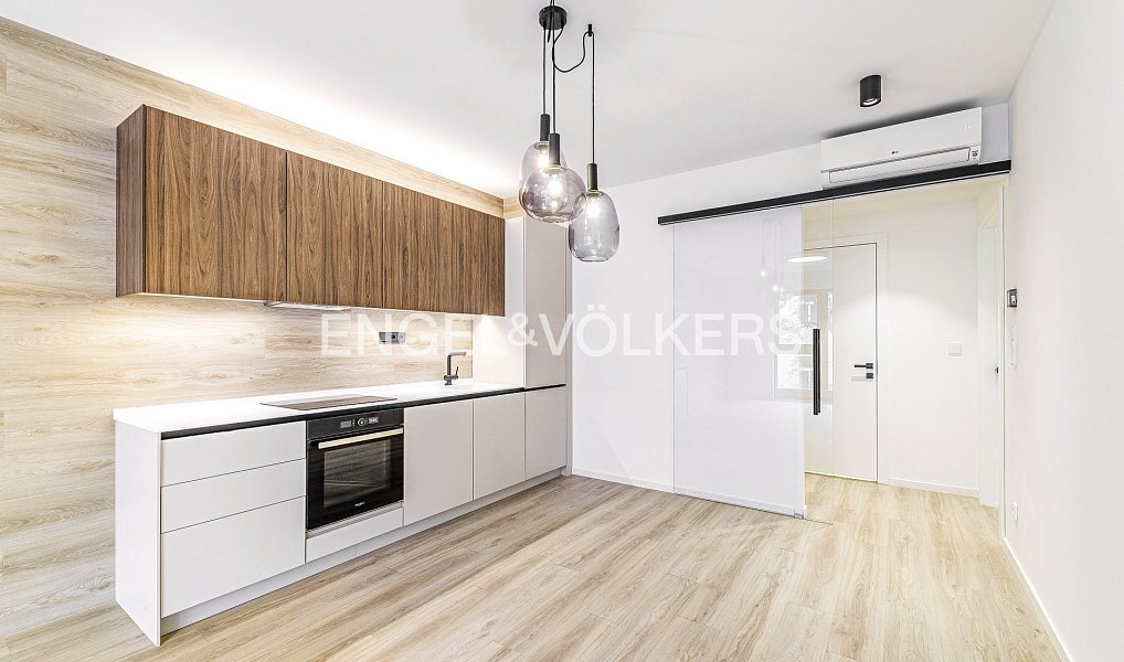 Prodej bytu 3+kk 73 m², Praha – náhled fotky 2