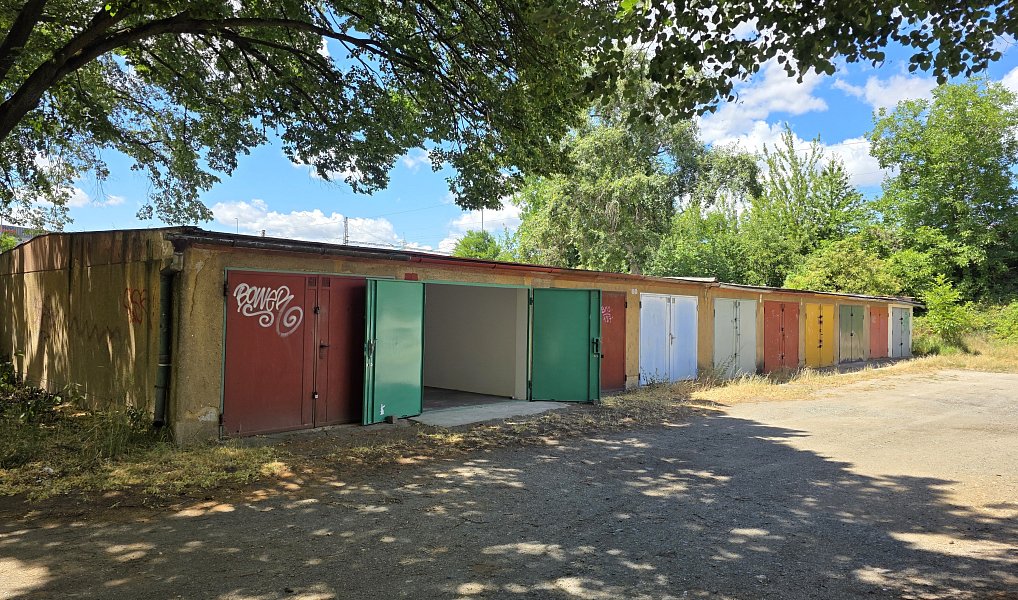 Prodej zděné garáže v perfektním stavu 19m2, Brno – Židenice, Markéty Kuncové, Brno – náhled fotky 7