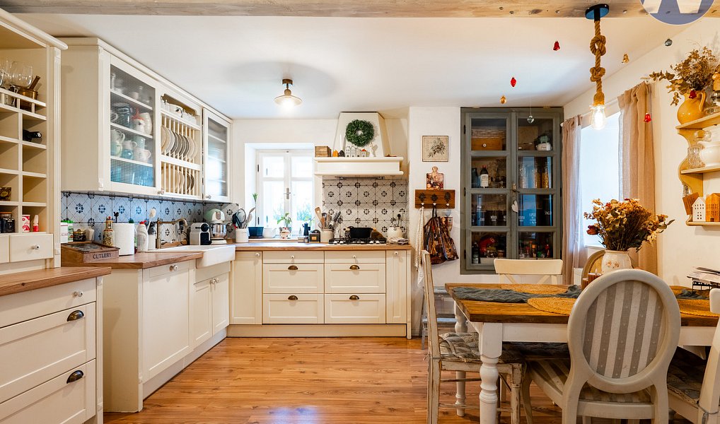 Prodej domu 189 m² s pozemkem 768 m², Zbytiny – náhled fotky 12