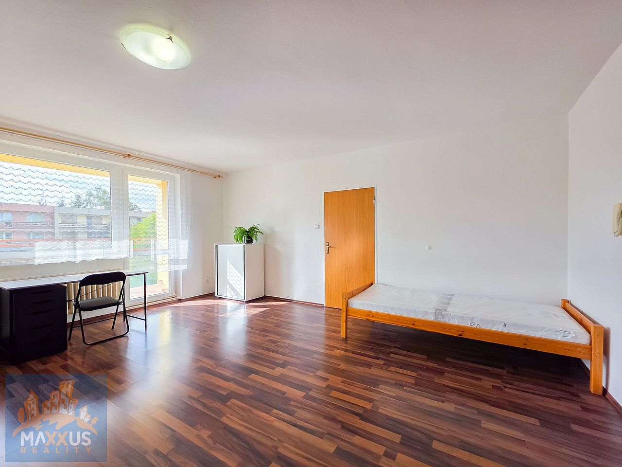 Pronájem pokoje 30 m² – fotografie 2