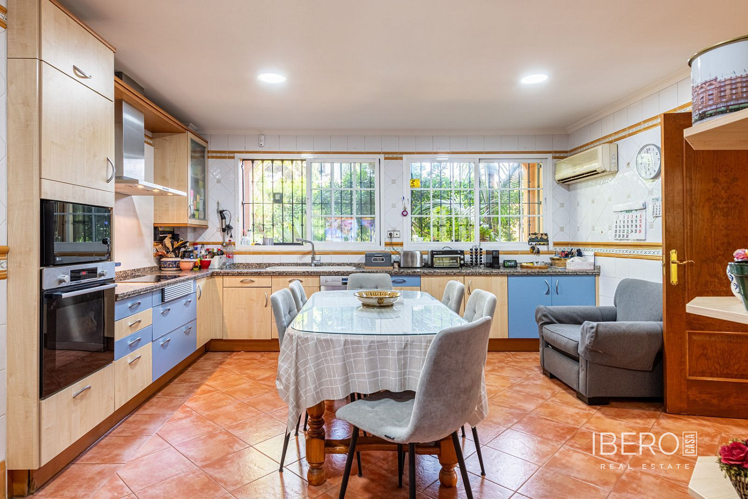Casa 6+kk – Marbella, Nueva Andalucía - Vista 2