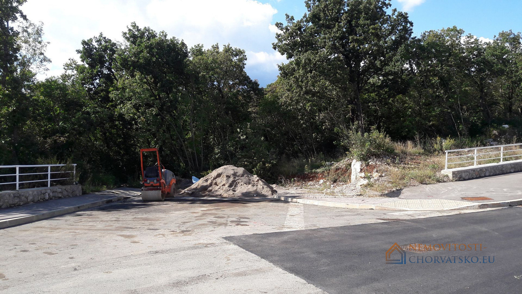 Prodej stavebního pozemku 590 m² - Bild 4