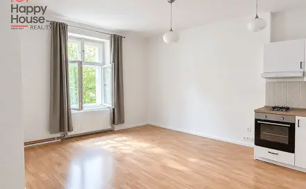 Pronájem bytu 1+kk 33 m²