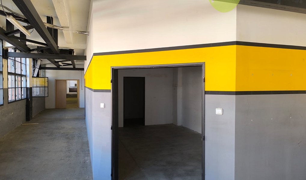 Pronájem skladovacích prostor 521 m², Zlín – náhled fotky 15