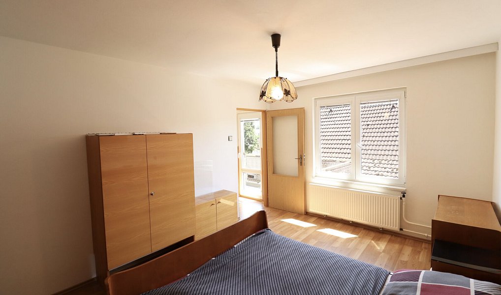 Prodej domu 171 m² s pozemkem 2 693 m², Strážkovice – náhled fotky 11