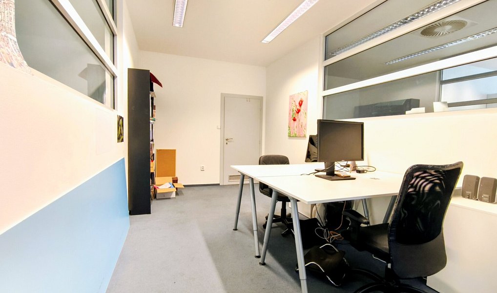 Pronájem kanceláře 17 m², Ostrava – náhled fotky 3