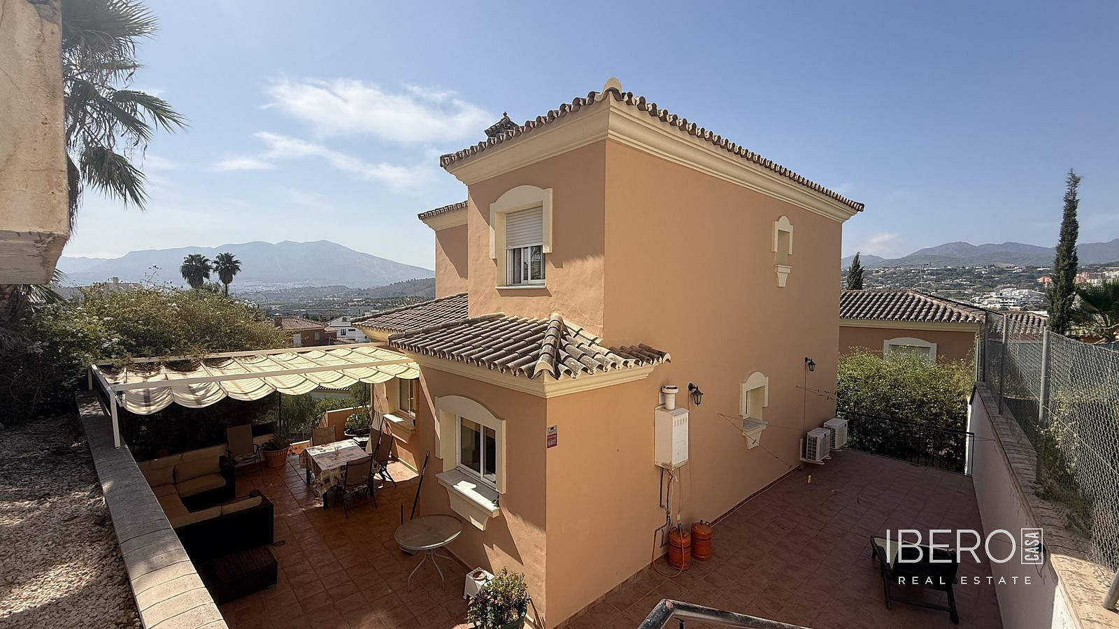 Prodej domu 249 m² s pozemkem 403 m²