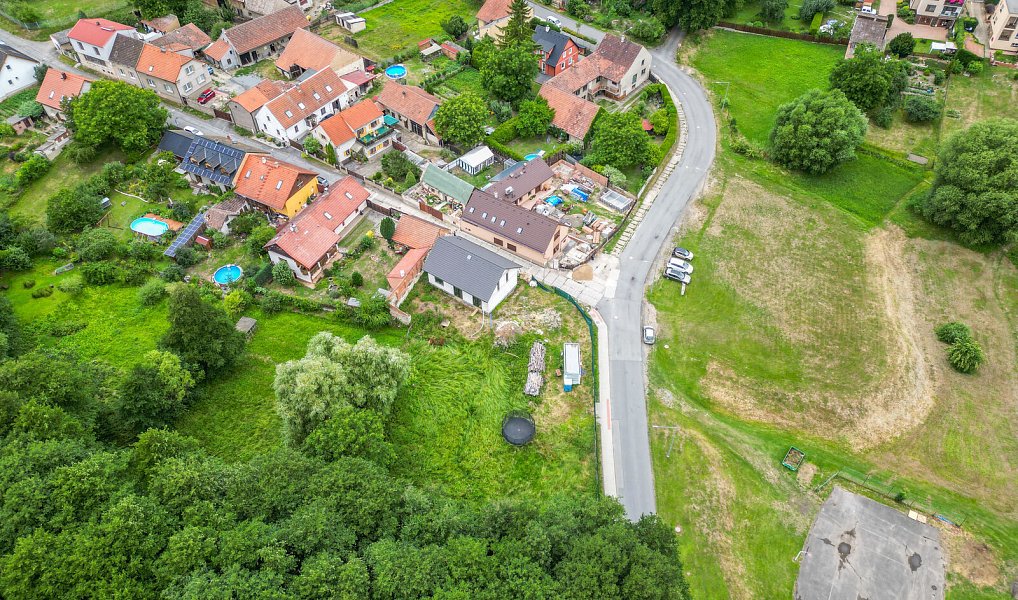 Prodej domu 169 m² s pozemkem 252 m², Hradečno – náhled fotky 33