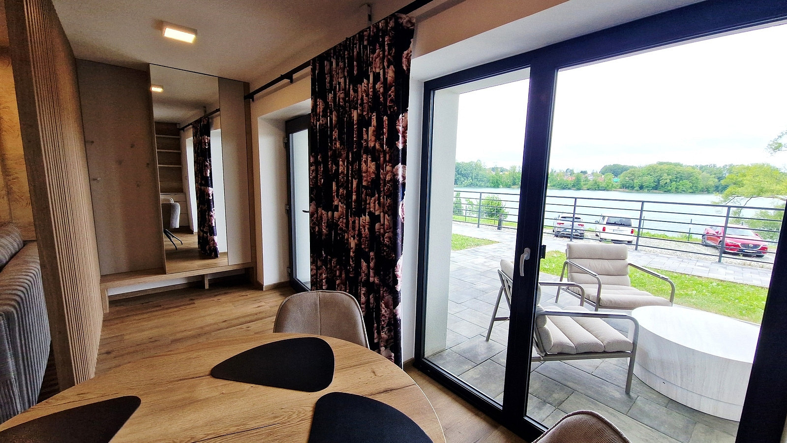 Pronájem bytu 2+kk 54 m² – pohled 6