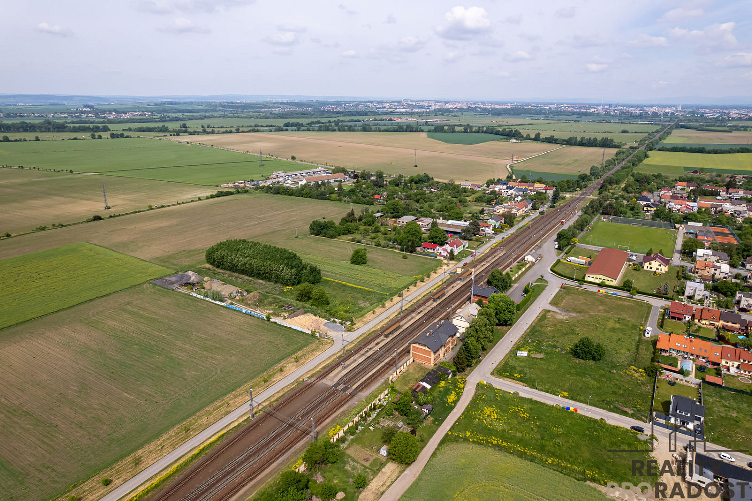 Prodej komerčního pozemku 3 166 m²