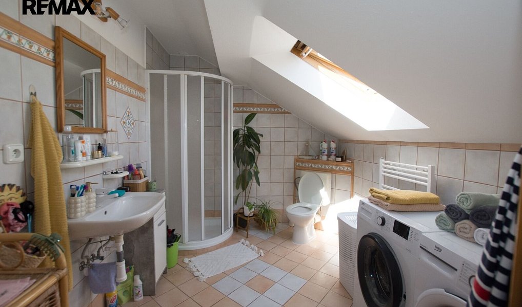 Prodej domu 252 m² s pozemkem 312 m², Jindřichův Hradec – náhled fotky 23