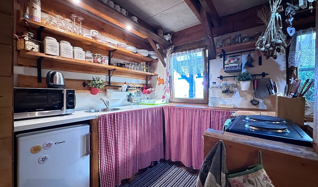 Prodej chaty/chalupy 50 m² s pozemkem 265 m², Chrást – náhled fotky 9
