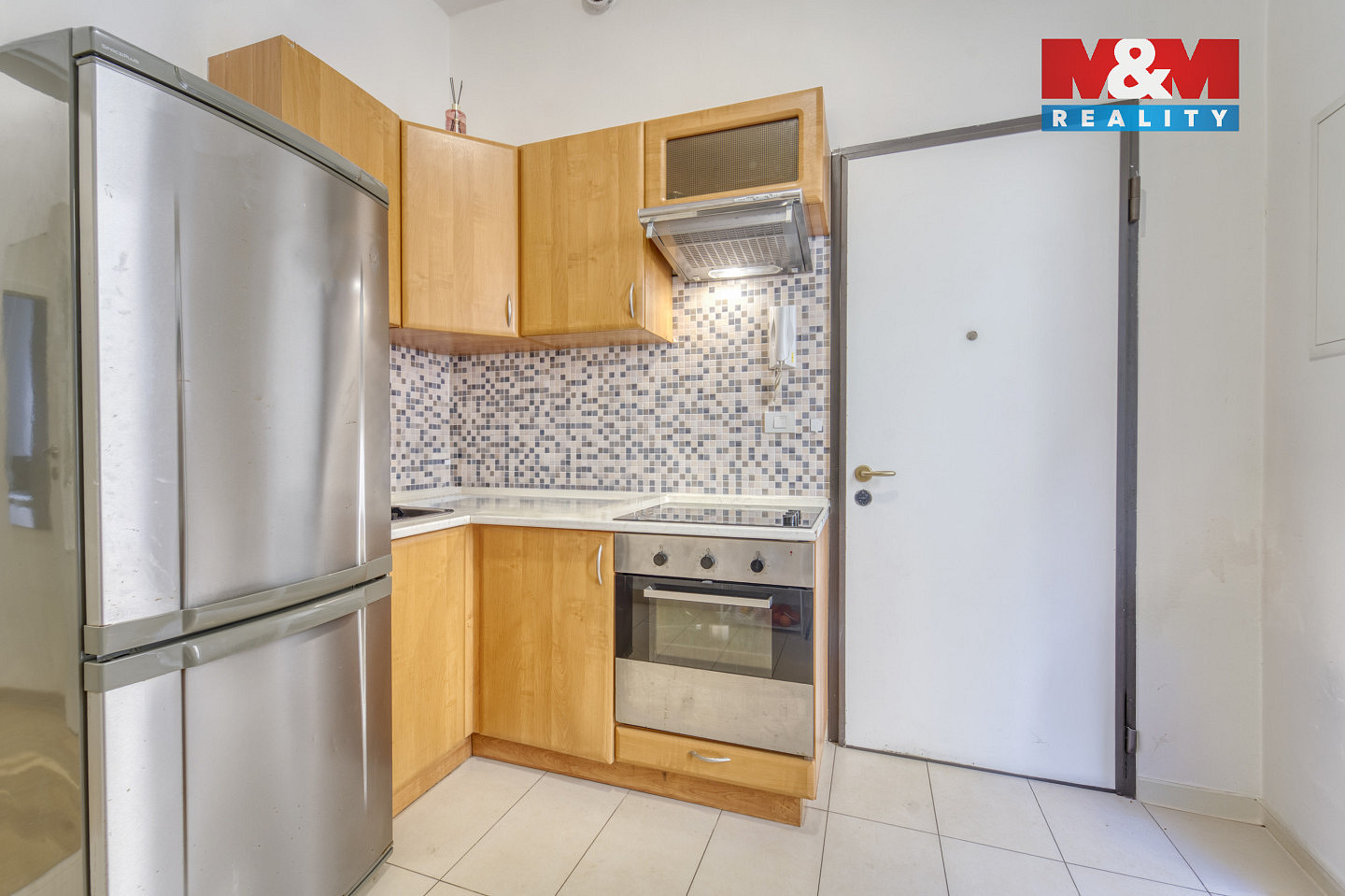 Prodej bytu 1+kk 63 m² – pohled 2