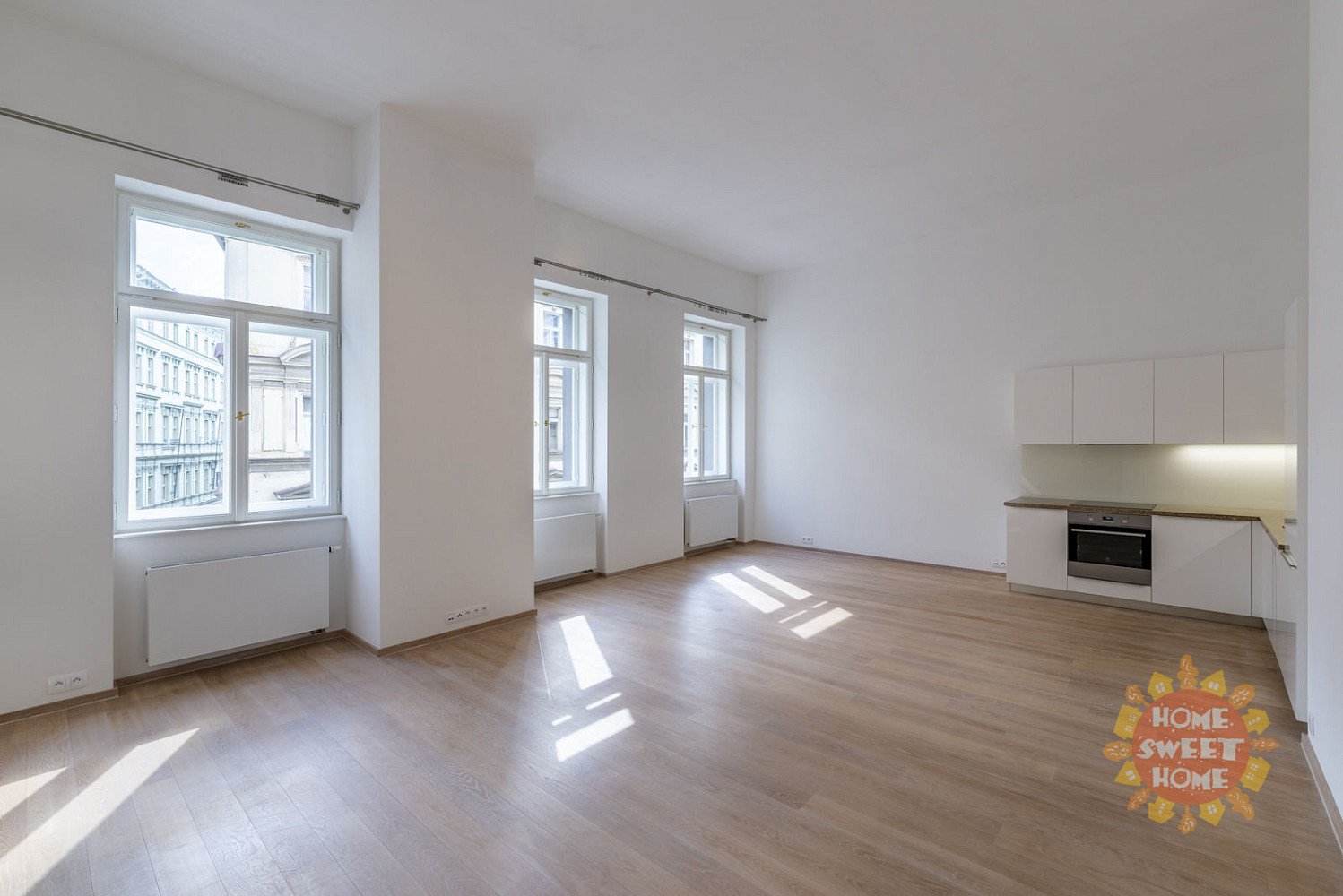 Pronájem bytu 3+kk 102 m² — photo 2
