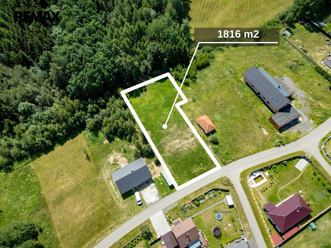 Prodej stavebního pozemku 1 816 m² – fotografie 3
