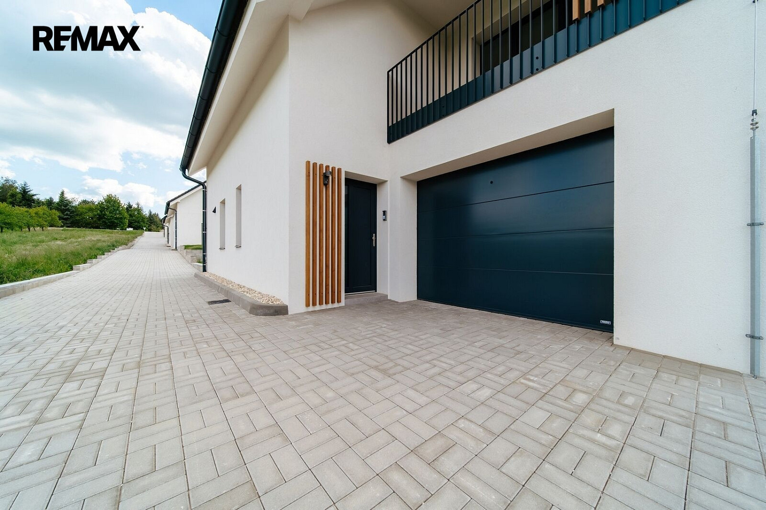 Prodej domu 138 m² s pozemkem 282 m² – fotografie 2