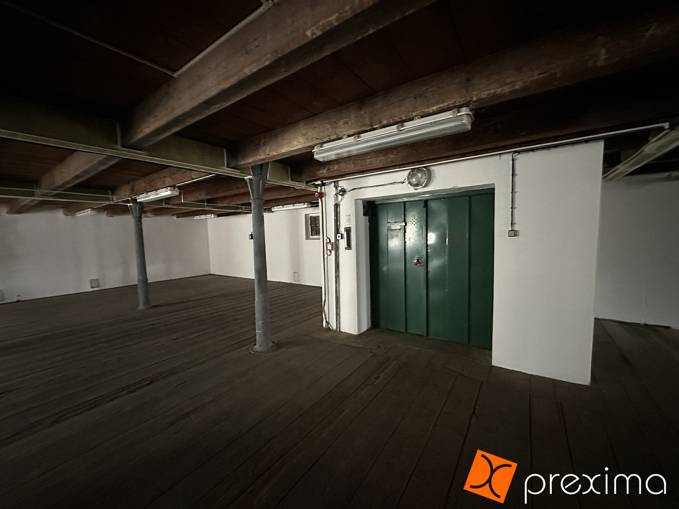 Prodej nájemního domu, činžáku 2 200 m² – fotografie 3