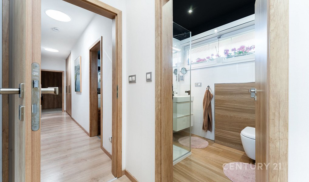 Prodej domu 148 m² s pozemkem 796 m², Lány – náhled fotky 20