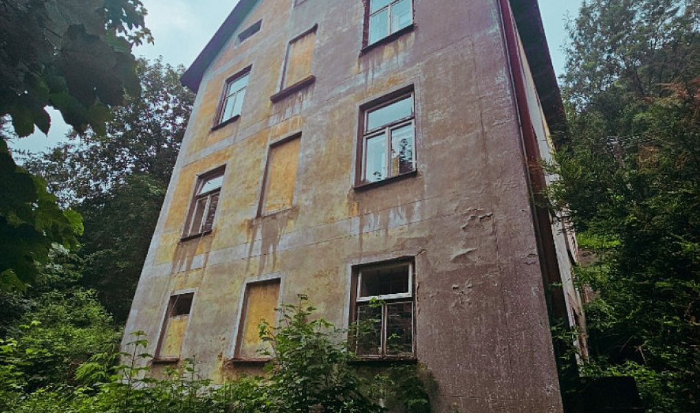 Prodej domu 150 m² s pozemkem 261 m², Stárkov – náhled fotky 2
