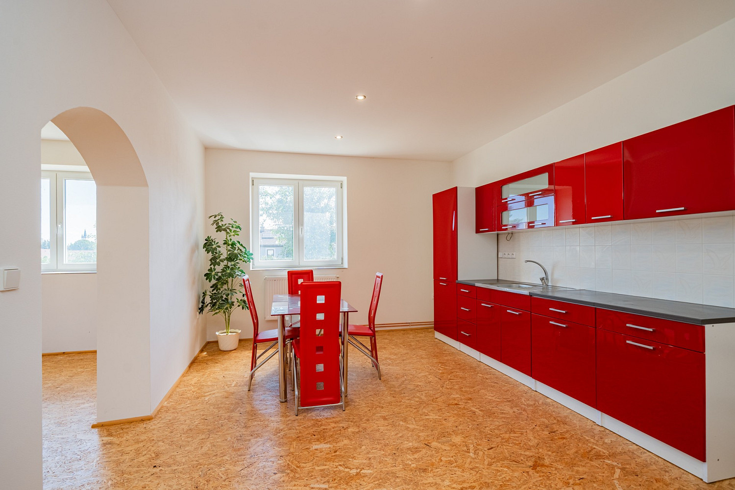 Prodej domu 270 m² s pozemkem 919 m² — photo 2