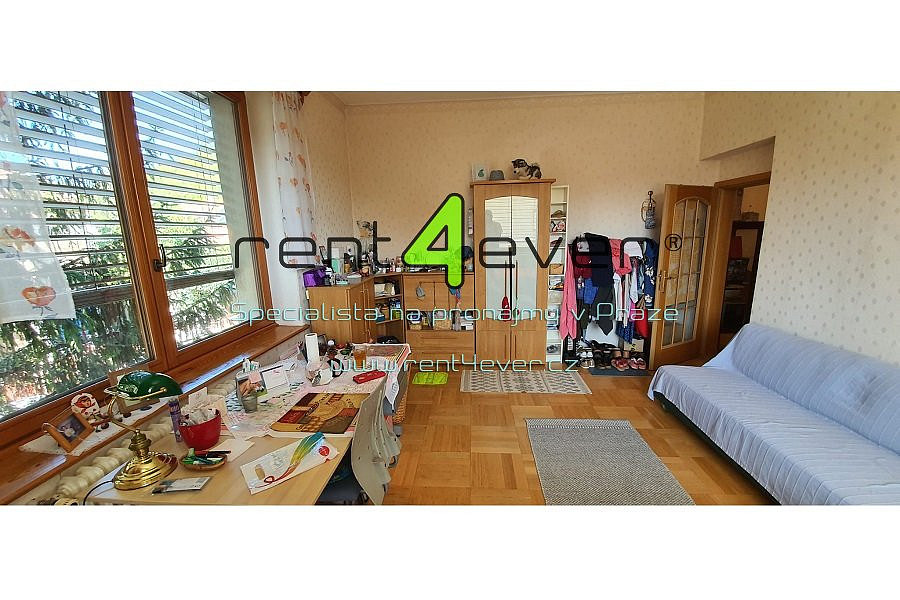 Pronájem bytu 1+kk 27 m² — photo 2
