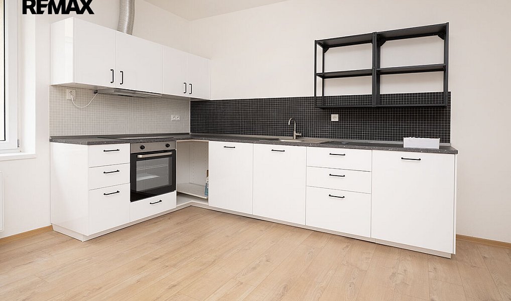 Pronájem bytu 3+kk 78 m², Strakonice – náhled fotky 16