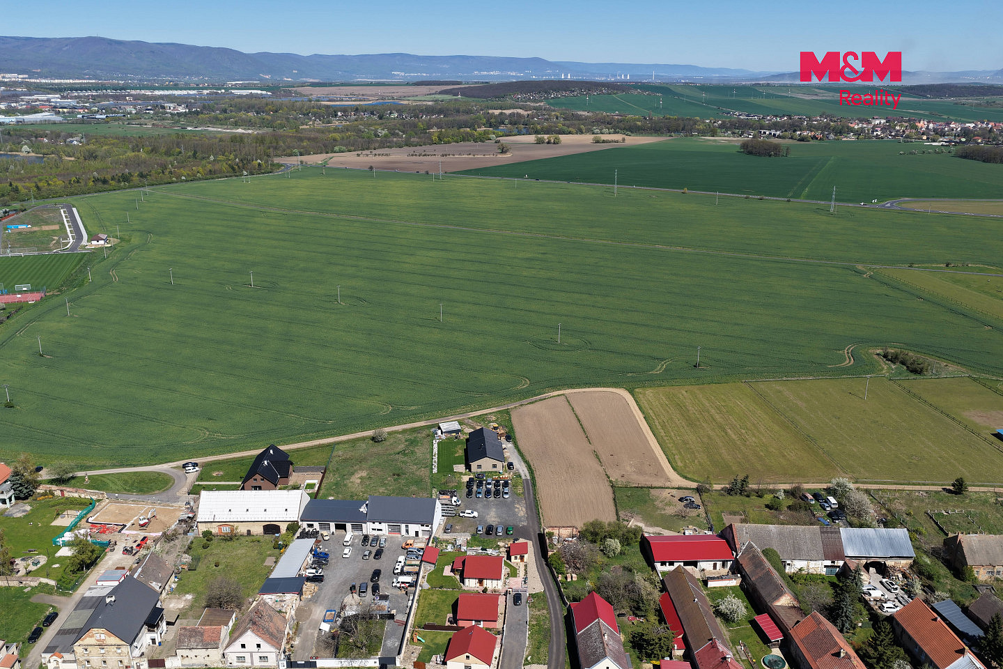 Prodej stavebního pozemku 832 m² – fotografie 4