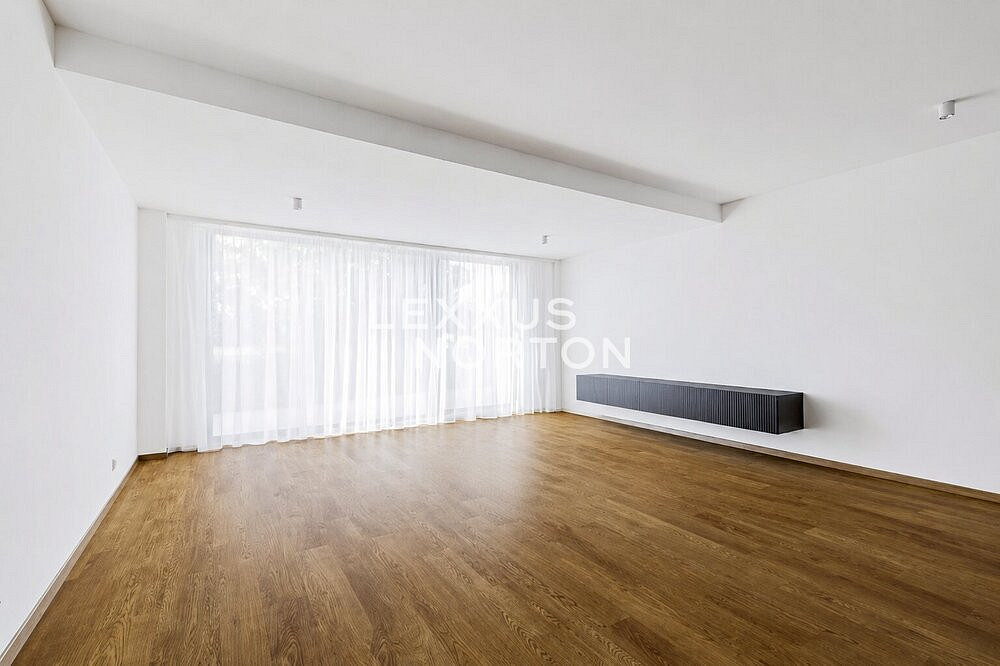 Pronájem domu 186 m² s pozemkem 156 m² – fotografie 4