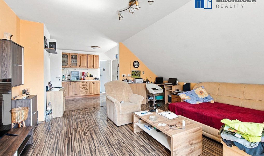 Prodej domu 350 m² s pozemkem 207 m², Dubí – náhled fotky 35