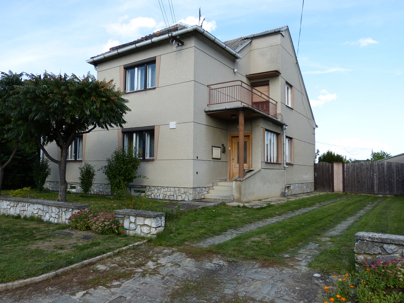 Prodej domu 230 m² s pozemkem 2 085 m²