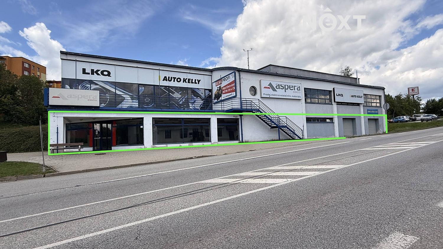 Pronájem obchodních prostor 737 m²