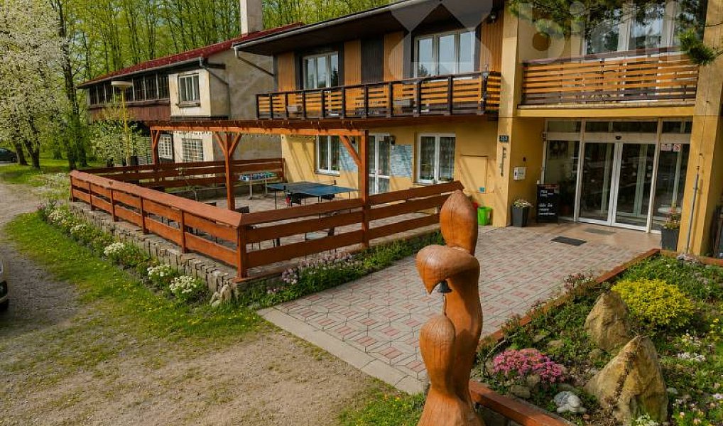 Prodej ubytovacího objektu 860 m², Chvalčov – náhled fotky 12