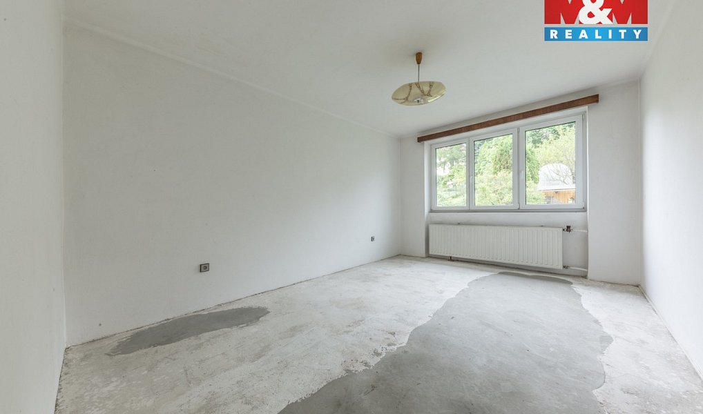 Prodej domu 270 m² s pozemkem 449 m², Benešov u Semil – náhled fotky 12