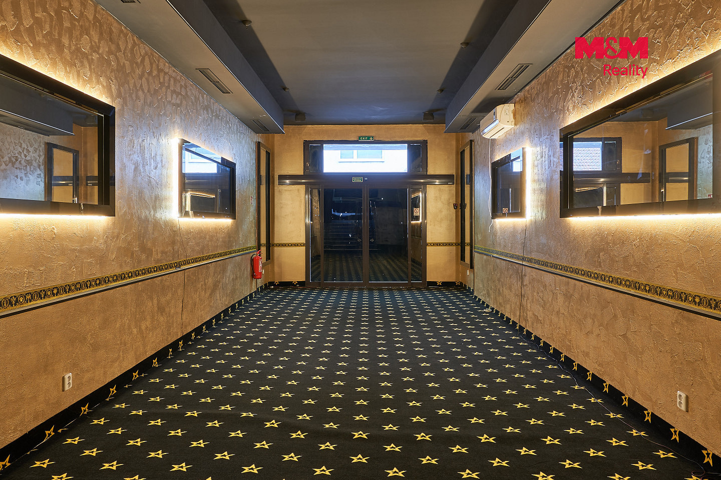 Pronájem obchodních prostor 205 m² – fotografie 4